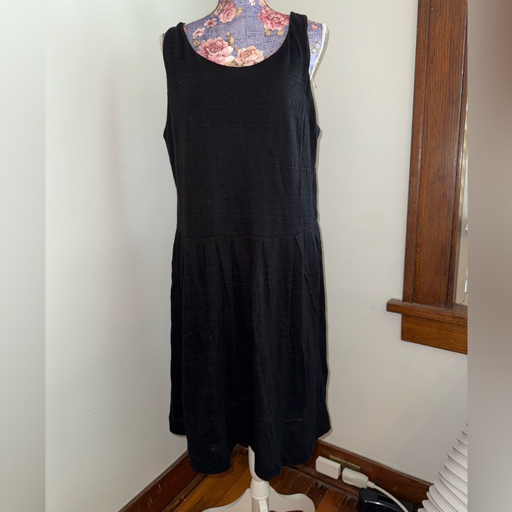 Casual Black Sleeveless Dress